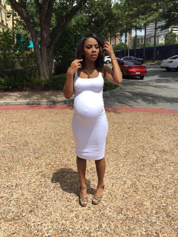 pregnant woman belly sexy